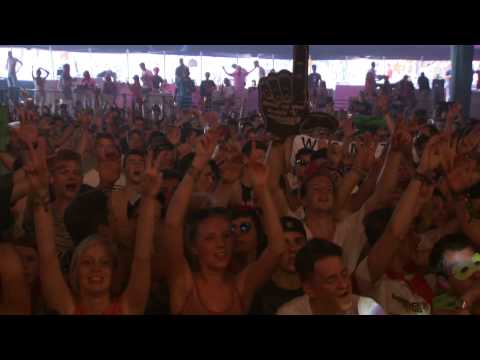 Oliver Twizt at Tomorrowland 2012 - UCsN8M73DMWa8SPp5o_0IAQQ