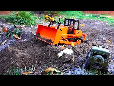 RC ADVENTURES - Toxic Waste Scandal, Orange Bulldozer, Jeep gets Messed Up - UCxcjVHL-2o3D6Q9esu05a1Q