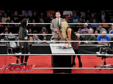 Divas Championship Contract Signing: Raw, November 16, 2015 - UCJ5v_MCY6GNUBTO8-D3XoAg