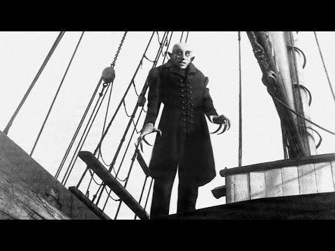 Top 10 Classic Movie Monsters - UCaWd5_7JhbQBe4dknZhsHJg