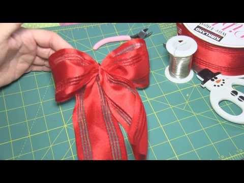 How to Make an Easy Bow for a gift or Christmas tree - step by step instructions - UCdZSroWwiRMMQQ0CwF5eXYA