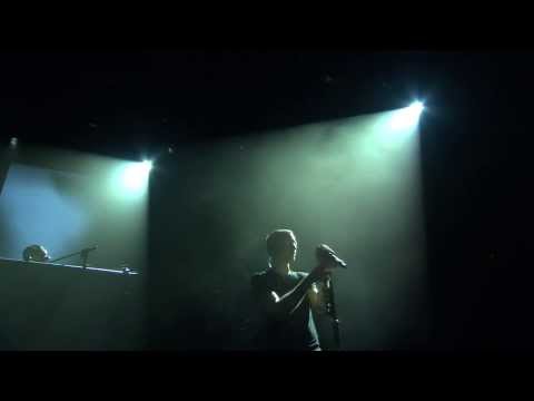 Rolling In The Deep Cover [Live from iTunes Festival 2011] - Linkin Park - UCZU9T1ceaOgwfLRq7OKFU4Q