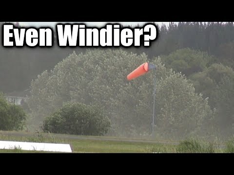 Damned weather!  An even windier flight with the FMS SuperEZ - UCQ2sg7vS7JkxKwtZuFZzn-g