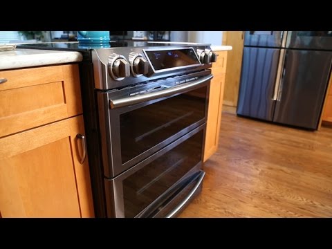 Connected features outshine cooking in this Samsung oven - UCOmcA3f_RrH6b9NmcNa4tdg