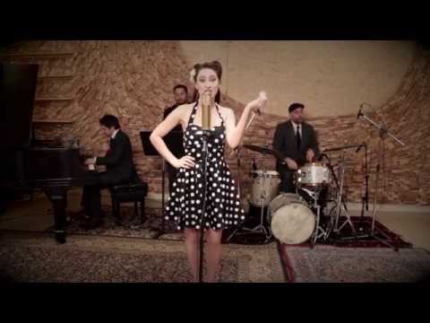 Paper Planes - Vintage 1940's Style MIA Cover ft. Robyn Adele Anderson - UCORIeT1hk6tYBuntEXsguLg