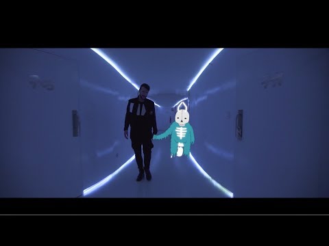 Don Diablo -  Don't Let Go ft. Holly Winter | Official Music Video - UC8y7Xa0E1Lo6PnVsu2KJbOA