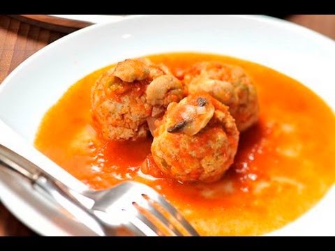 Albóndigas de pescado en salsa roja con champiñones - Fish Albóndigas with Mushrooms in Red Sauce - UCvg_5WAbGznrT5qMZjaXFGA