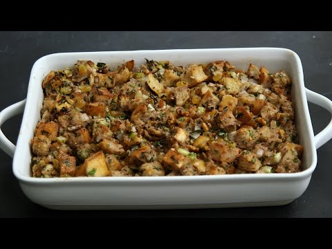 No-Fail Signature Thanksgiving Stuffing - Kitchen Conundrums with Thomas Joseph - UCl0kP-Cfe-GGic7Ilnk-u_Q