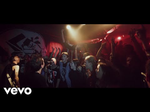 Anti-Flag - Trouble Follows Me (Official Video) - UCs4Bay2Y_fbqXYgFoCnLkMA