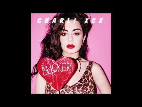 Charli XCX - Famous [Audio]