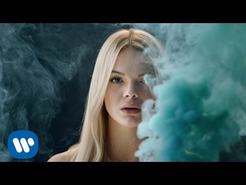 Clean Bandit -  Tears ft. Louisa Johnson [Official Video] - UCvhQPdeTHzIRneScV8MIocg