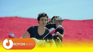 Angelo - Esti gata baby (Official Music Video)