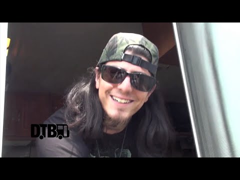 Scare Don't Fear - BUS INVADERS Ep. 667 [Warped Edition 2014] - UCybDimFZ3eoUQxSArdqCe9g