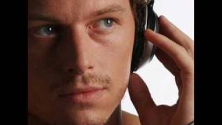 Fedde Le Grand feat. Mitch Crown - Scared of Me (new song 09)