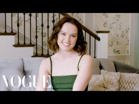 73 Questions With Daisy Ridley | Vogue - UCRXiA3h1no_PFkb1JCP0yMA