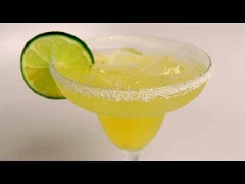 How to Make a Margarita - Laura Vitale - Laura in the Kitchen Episode 377 - UCNbngWUqL2eqRw12yAwcICg