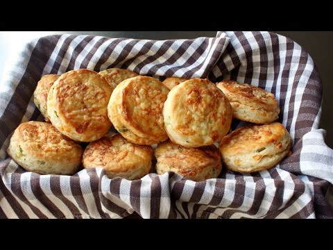 Irish Cheddar Spring Onion Biscuits - Savory Cheddar Green Onion Biscuit Recipe - UCRIZtPl9nb9RiXc9btSTQNw