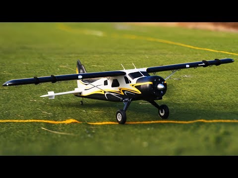 FMS Beaver 2000mm (78") Wingspan - Slow motion passes and landings - UCz3LjbB8ECrHr5_gy3MHnFw