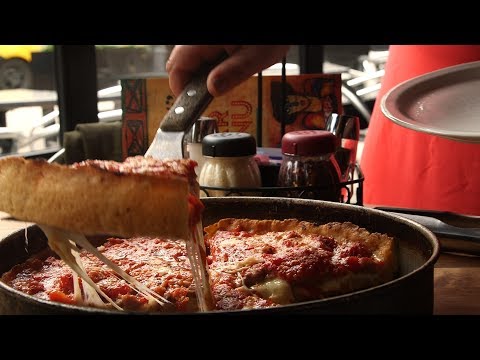 We went to Chicago’s most famous deep dish pizza restaurant — here’s what it’s like - UCcyq283he07B7_KUX07mmtA