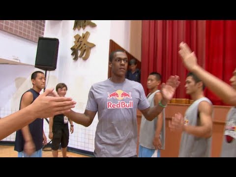 Rajon Rondo Asia Tour - Red Bull King of the Rock 2012 Taiwan - UCblfuW_4rakIf2h6aqANefA