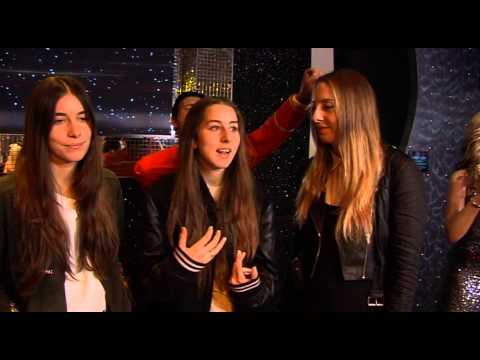 HAIM visit Madame Tussauds! - UC-FQUIVQ-bZiefzBiQAa8Fw