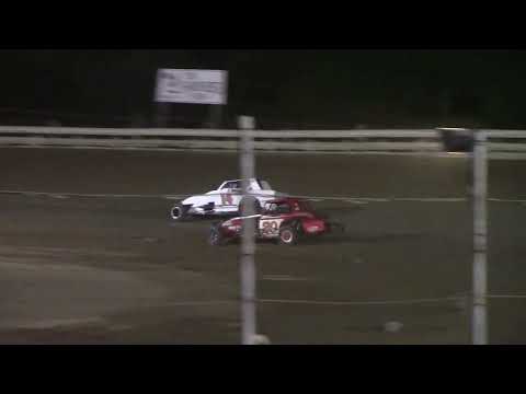 Hummingbird Speedway (6-4-22): PA Thunder On The Dirt Vintage Modified Feature - dirt track racing video image
