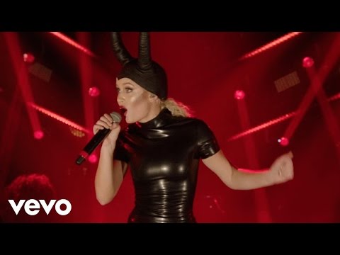 Zara Larsson - Ain't My Fault (Live) - #VevoHalloween 2016 - UC6MfFxrAK-e4HcgJROvDJDg