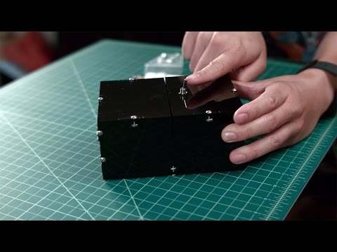 Show and Tell: The Useless Box Kit - UCiDJtJKMICpb9B1qf7qjEOA