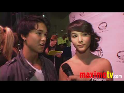 BooBoo Stewart & Fivel Stewart Interview at ZOE MYERS "Love Me or Hate Me'  Premiere - UCybF_bgvjVTAPIm8HT-TNdQ