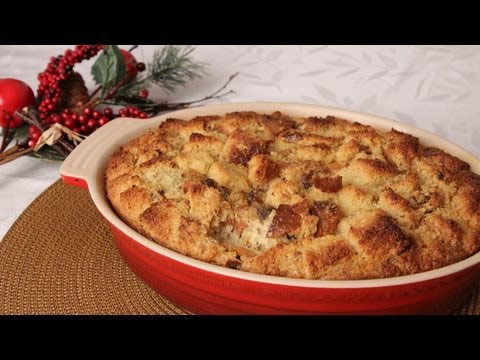 Panettone Bread Pudding Recipe - Laura Vitale - Laura in the Kitchen Episode 272 - UCNbngWUqL2eqRw12yAwcICg