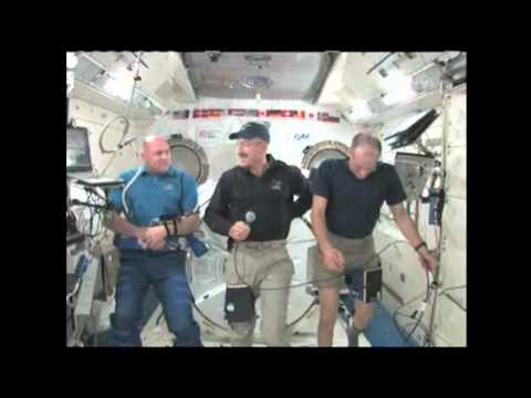 Do Astronauts Dream of Weightless Sheep? - Q&A With ISS Crew - UCVTomc35agH1SM6kCKzwW_g