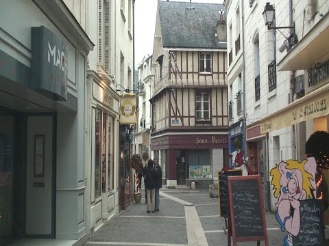 Chinon, Loire, France travel video - UCvW8JzztV3k3W8tohjSNRlw