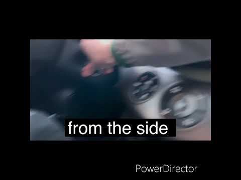 Come attivare e disattivare l'airbag del passeggero anteriore della Toyota RAV 4