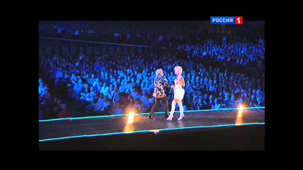 Басков сохранив любовь. Песня года 2011. Песня года 2011 концерт. Песня года 2011 фото.