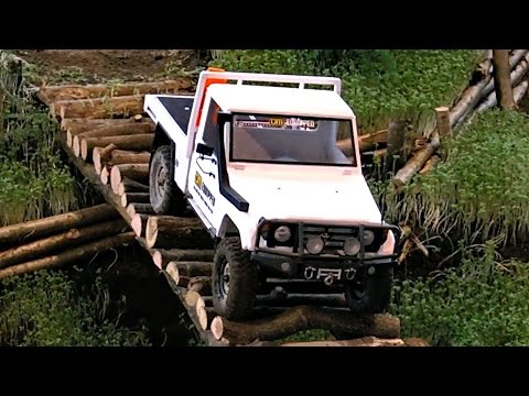 SCALE RC OFF ROAD CRAWLER TRUCK IN ACTION / Faszination Modellbau 2015 - UCH6AYUbtonG7OTskda1_slQ