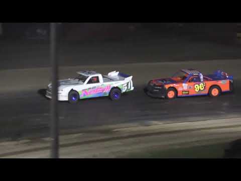 Pro Truck A-Feature at Crystal Motor Speedway, Michigan on 07-09-2022!! - dirt track racing video image