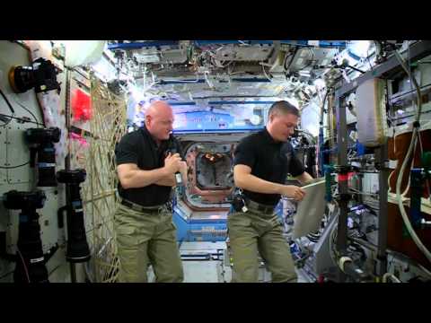 Gobble Gobble In Space! What's On ISS Thanksgiving Menu? | Video - UCVTomc35agH1SM6kCKzwW_g