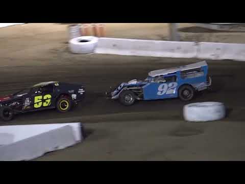 Perris Auto Speedway Figure 8 Main Event 11-12-22 - dirt track racing video image