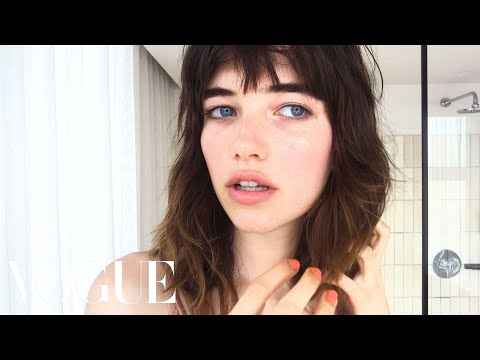 Model Grace Hartzel Gets the Vogue Girl Look | Beauty Secrets | Vogue - UCRXiA3h1no_PFkb1JCP0yMA