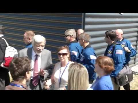 Mark Kelly and Shuttle Crew Visit CERN | Video - UCVTomc35agH1SM6kCKzwW_g