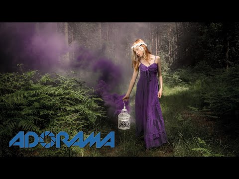 Shooting with Smoke Bombs on Location: Take and Make Great Photography with Gavin Hoey - UC8Pksdbj37CdE00kmE7Z1dw