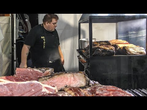 Irish Street Food. Huge Roast Beef Blocks on Grill and Black Angus Hamburgers - UCdNO3SSyxVGqW-xKmIVv9pQ