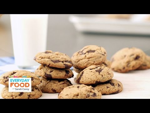 Peanut Butter Chocolate Chunk Cookies - Everyday Food with Sarah Carey - UCl0kP-Cfe-GGic7Ilnk-u_Q