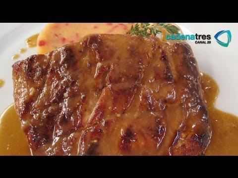 Receta de espinazo en salsa de guajillo. Receta de carne / Receta de salsas / Meet recipe - UClIHawzMOBFQc1QZu2XYuoQ