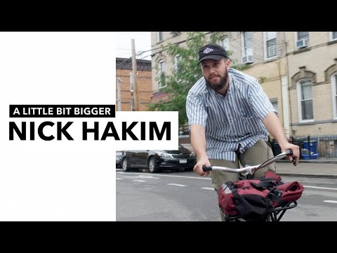 Nick Hakim - Nick Hakim: A Little Bit Bigger - UC2pmfLm7iq6Ov1UwYrWYkZA