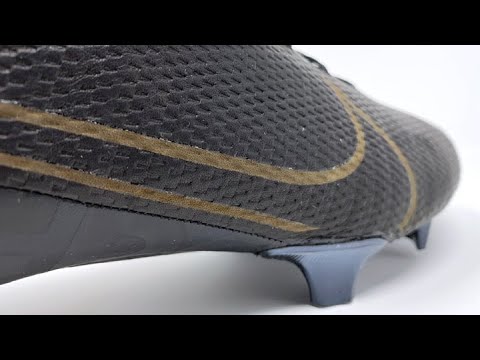 THESE SPECIAL NIKE BOOTS ARE AMAZING AND A FAIL AT THE SAME TIME! - UCUU3lMXc6iDrQw4eZen8COQ
