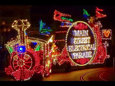 Main Street Electrical Parade returns to Disneyland! First FULL 2017 performance - UCYdNtGaJkrtn04tmsmRrWlw