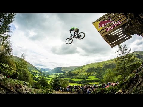 Hardcore Downhill MTB Racing - Red Bull Hardline 2015 - UCblfuW_4rakIf2h6aqANefA