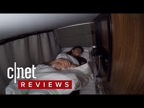 I spent a sleepless night on Cabin's sleeper bus - UCOmcA3f_RrH6b9NmcNa4tdg