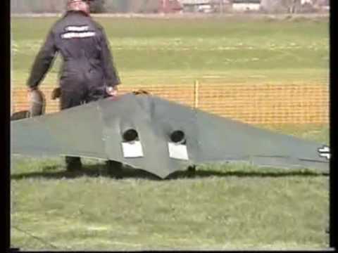 LARGE SCALE - HORTEN WING 229 + CONCORD + ME 262 AT ROUGHAM RC PLANES - 2006 - UCMQ5IpqQ9PoRKKJI2HkUxEw